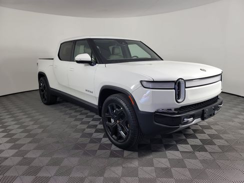 Used 2024 Rivian R1T Adventure AWD/4WD image 7