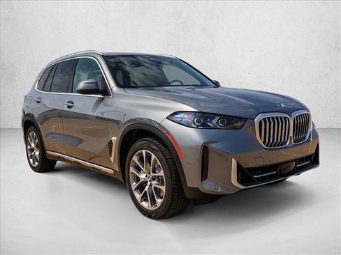 New 2026 BMW X5 xDrive40i w/ Climate Comfort Package AWD/4WD image 3