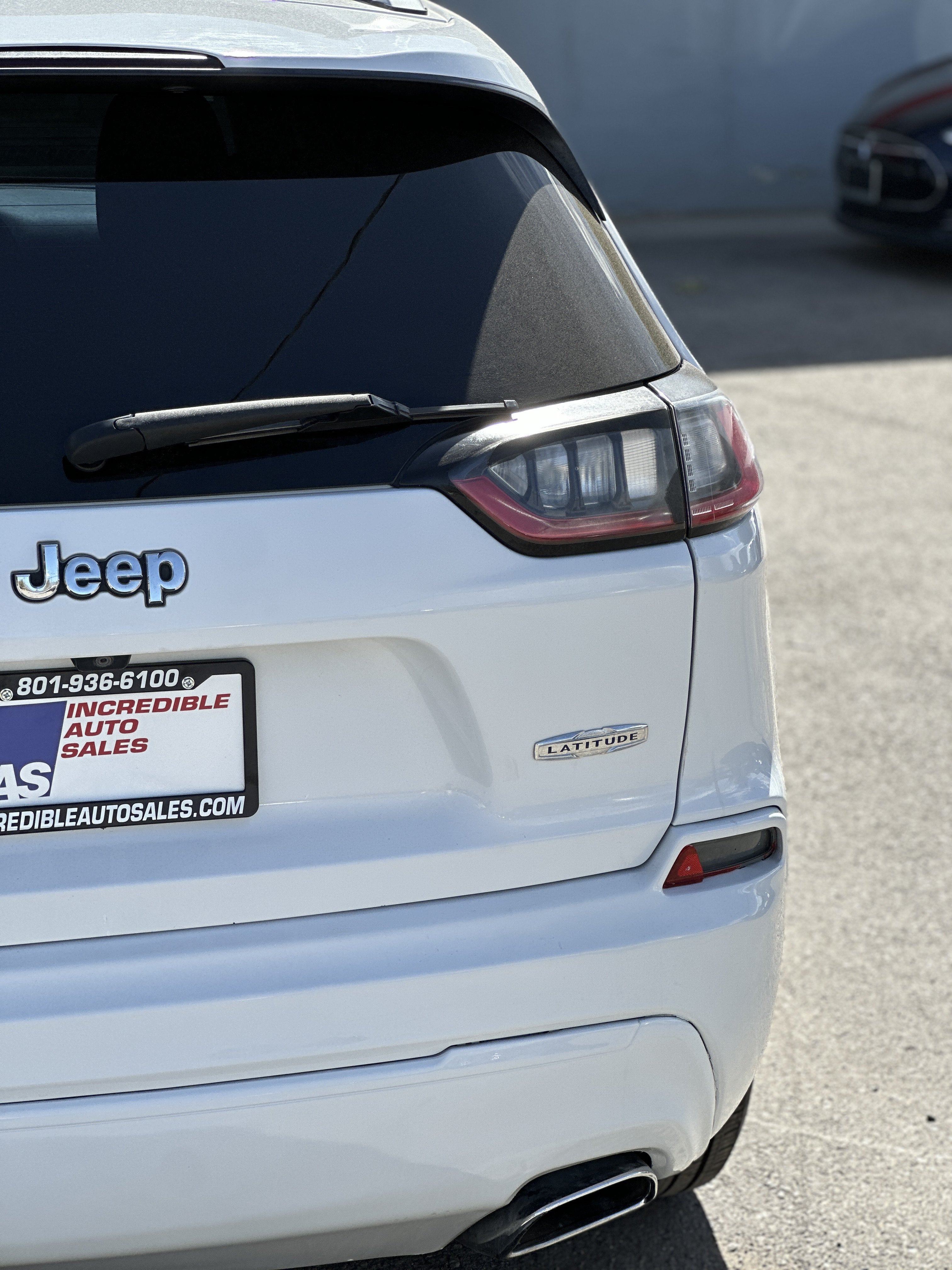 Used 2019 Jeep Cherokee Latitude w/ Popular Appearance Group FWD image 6