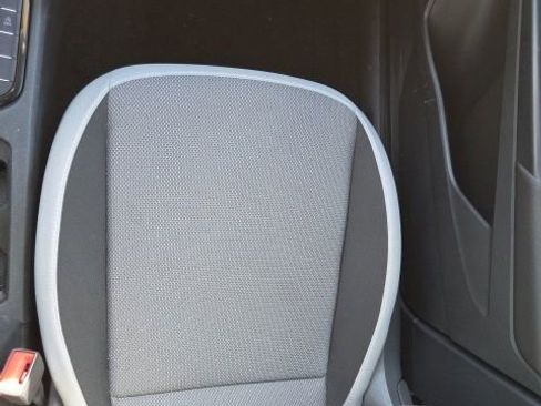 Used 2023 Volkswagen Taos S image 19