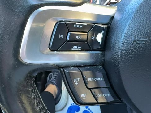 Used 2018 Ford Mustang Premium image 18