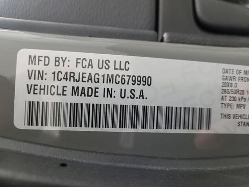 Used 2021 Jeep Grand Cherokee Laredo X RWD image 33