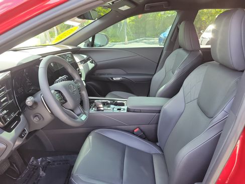 Used 2025 Lexus RX 350 FWD w/ Technology Package image 21