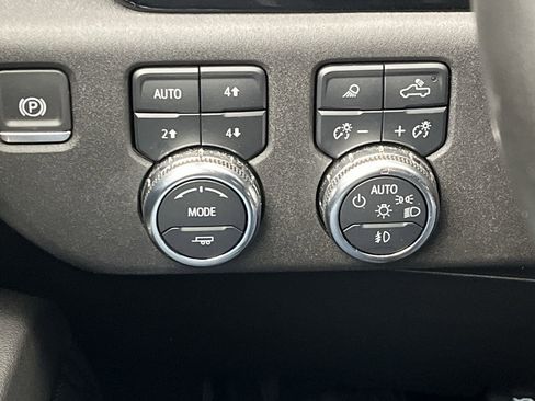 Certified 2024 GMC Sierra 1500 SLT w/ SLT Premium Plus Package image 17