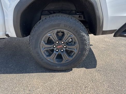 New 2025 GMC Canyon Elevation image 9