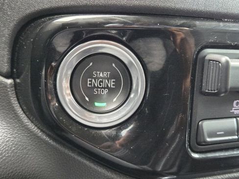 Used 2023 Chevrolet Silverado 1500 LTZ w/ Technology Package AWD/4WD image 21
