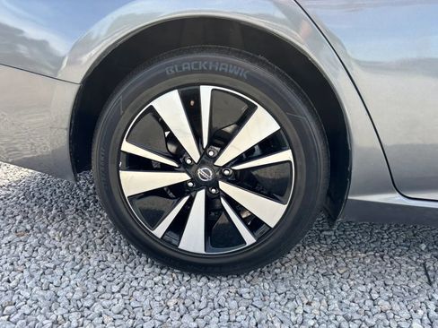 Used 2021 Nissan Altima 2.5 SV image 6