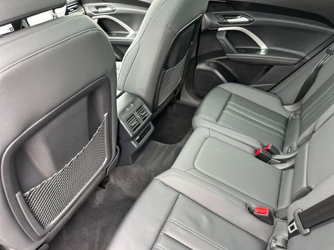 Used 2025 Audi Q5 Premium w/ Convenience Package AWD/4WD image 4
