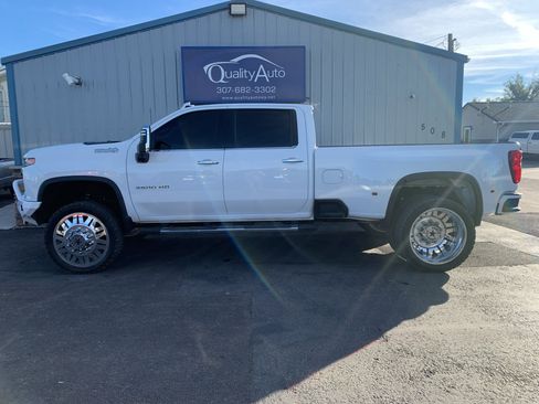 Used 2022 Chevrolet Silverado 3500 High Country w/ Safety Package II image 1