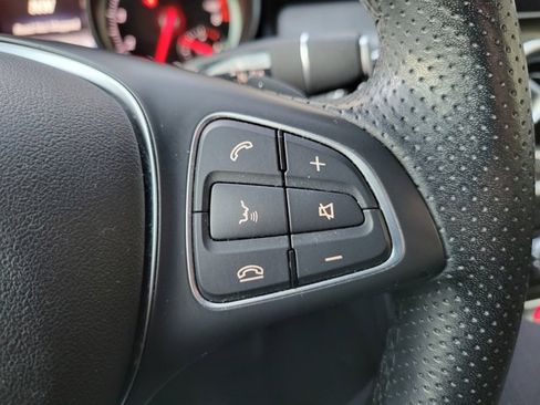 Used 2020 Mercedes-Benz GLA 250 4MATIC image 31