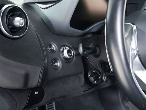 Used 2022 McLaren GT RWD image 30