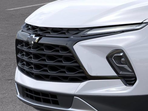 New 2026 Chevrolet Blazer LT AWD/4WD image 13
