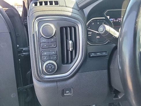 Used 2019 GMC Sierra 1500 AT4 w/ Technology Package AWD/4WD image 11