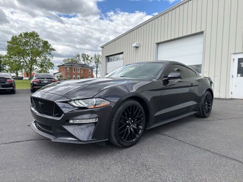 Used 2022 Ford Mustang GT w/ Equipment Group 301A RWD image 2