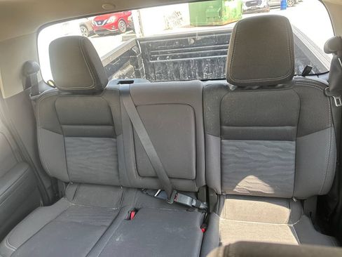Used 2024 Nissan Frontier SV AWD/4WD image 18