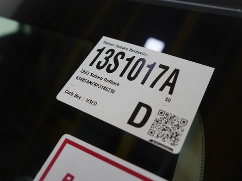 Used 2023 Subaru Outback Limited image 31