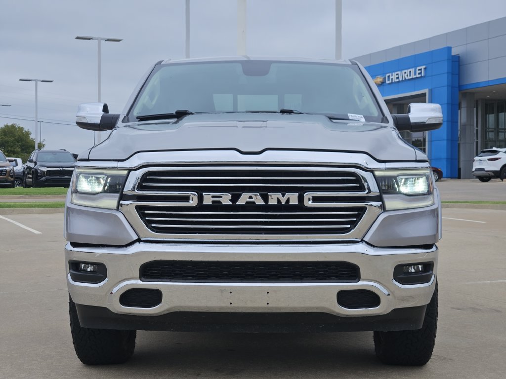 Used 2019 RAM 1500 Laramie AWD/4WD image 2