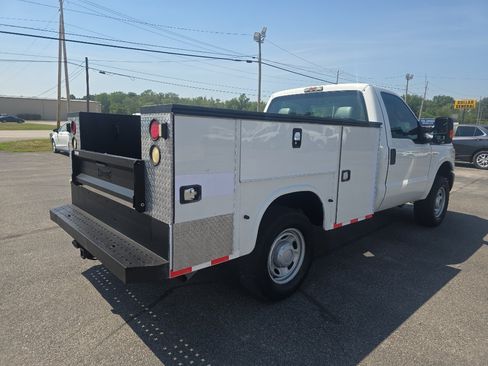 Used 2015 Ford F250 XL w/ Power Equipment Group AWD/4WD image 6