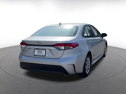 Used 2023 Toyota Corolla LE image 12