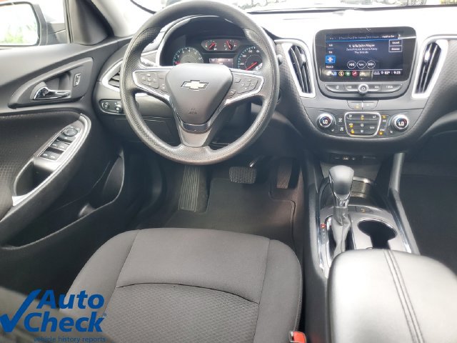 Used 2024 Chevrolet Malibu LT FWD image 16