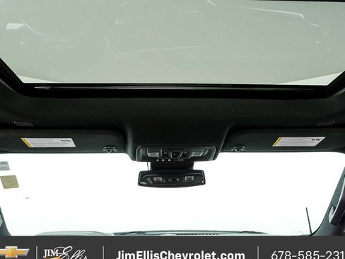 Used 2023 Chevrolet Silverado 1500 High Country w/ High Country Premium Package AWD/4WD image 19