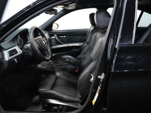 Used 2011 BMW M3 Sedan image 32