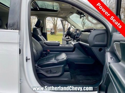 Used 2025 Ford Expedition Max Platinum image 18