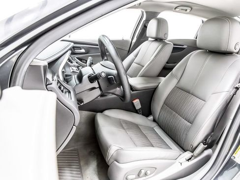Used 2018 Chevrolet Impala LS FWD image 29