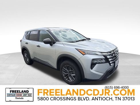 Used 2024 Nissan Rogue S AWD/4WD image 1