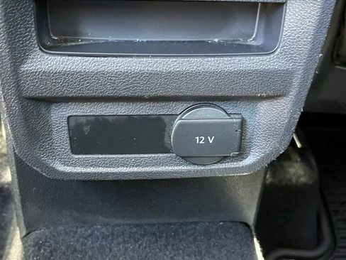 Used 2018 Volkswagen Tiguan S image 15