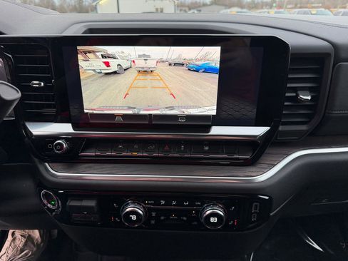 Used 2026 GMC Sierra 1500 SLT image 33