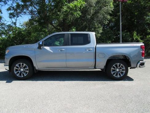 Used 2024 Chevrolet Silverado 1500 LT AWD/4WD image 4