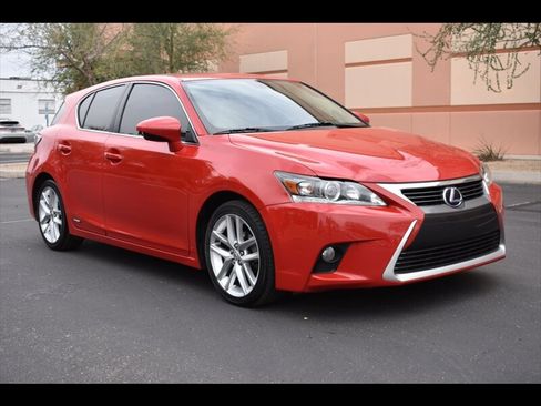 Used 2014 Lexus CT 200h image 2