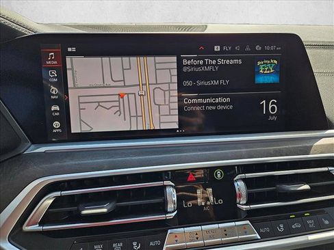 Used 2022 BMW X7 xDrive40i w/ Parking Assistance Package AWD/4WD image 12
