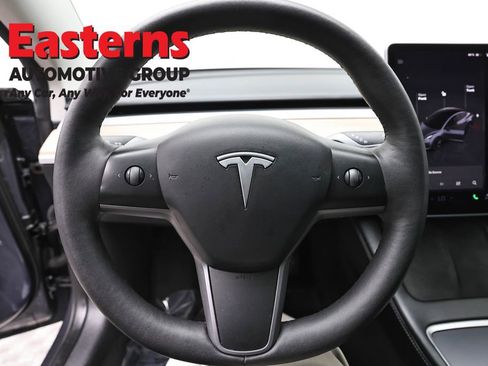 Used 2023 Tesla Model 3 Standard Range RWD image 10