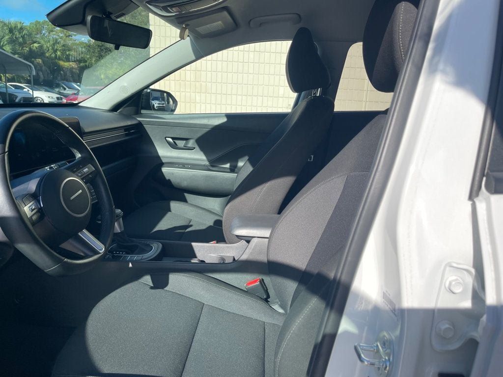 Used 2026 Hyundai Kona SEL Sport FWD image 12