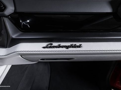 New 2025 Lamborghini Urus SE image 49