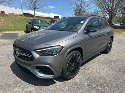 Used 2025 Mercedes-Benz GLA 250 image 1