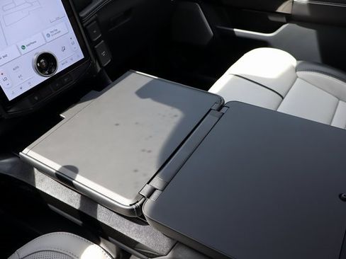 New 2025 Ford F150 Lightning Platinum image 40