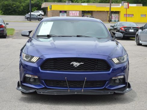 Used 2016 Ford Mustang Coupe RWD image 3