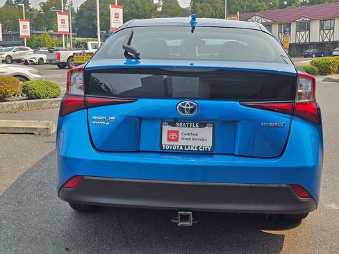 Certified 2020 Toyota Prius LE AWD/4WD image 6