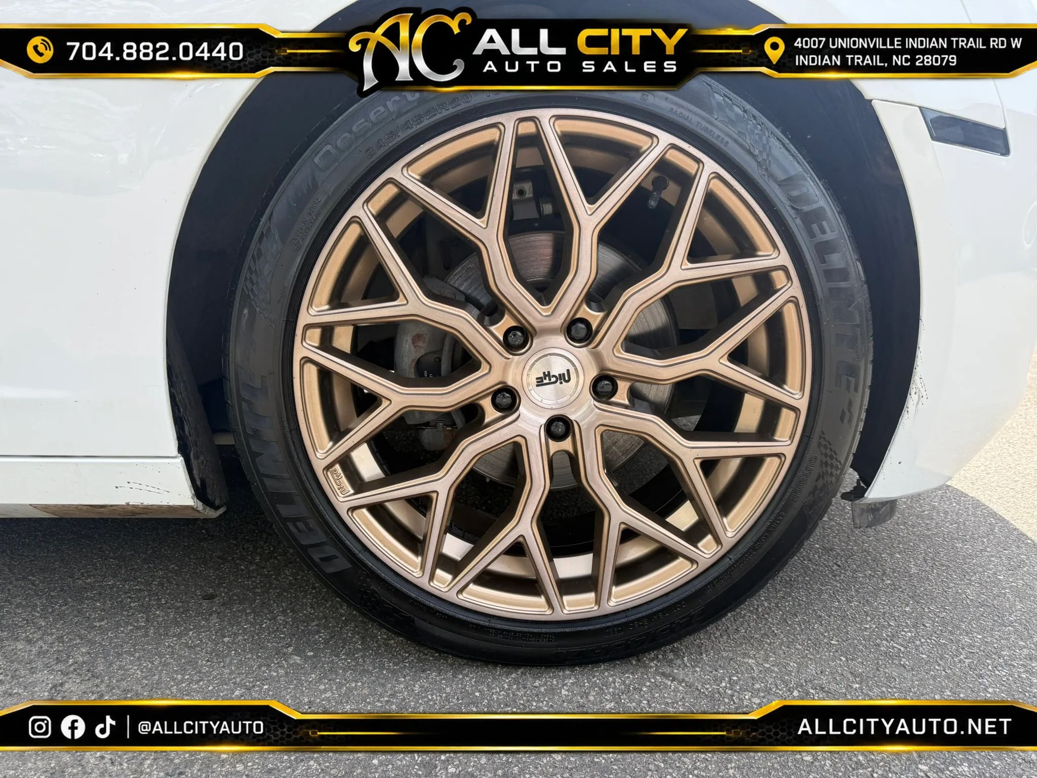 Used 2013 Chevrolet Camaro LT RWD image 27