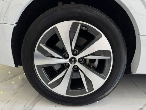 Used 2024 Audi Q8 e-tron Premium Plus w/ Premium Plus Package AWD/4WD image 10