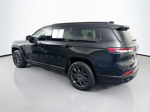 Used 2023 Jeep Grand Cherokee L Summit AWD/4WD image 5