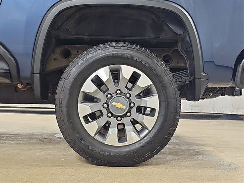 Certified 2022 Chevrolet Silverado 2500 Custom w/ Custom Value Package image 37