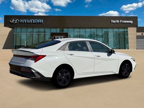 New 2026 Hyundai Elantra SEL Sport Premium w/ Cargo Package FWD image 8