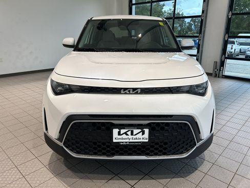 Used 2025 Kia Soul LX w/ LX Technology Package image 8