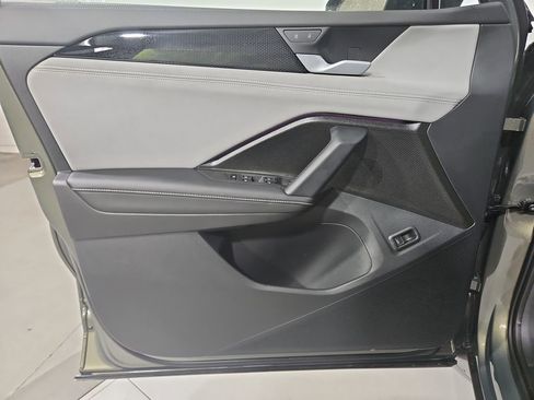 New 2026 Volkswagen Tiguan SE R-Line FWD image 10