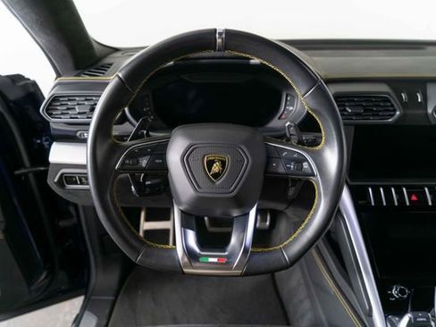 Used 2019 Lamborghini Urus Base image 21