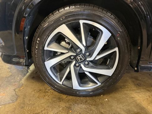 Used 2019 Honda HR-V Sport image 27
